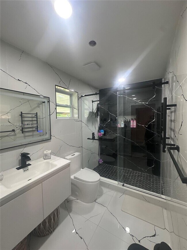 Building Photo - 22045 SW 114th Ave