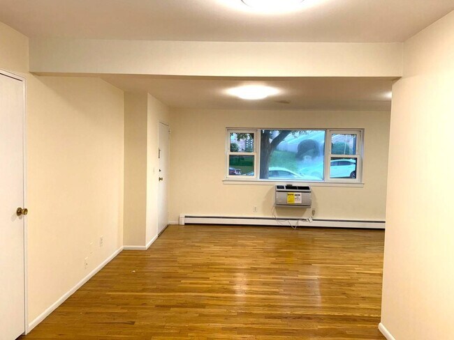 Building Photo - 3901 Dobrin Ct