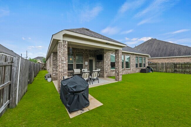 Building Photo - 6811 Andorra Cove Cir