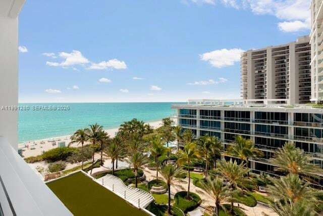 Building Photo - 6801 Collins Ave