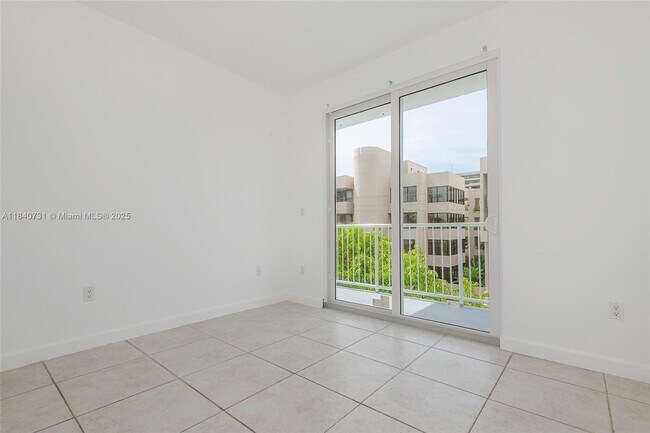 Building Photo - 50 Ocean Ln Dr