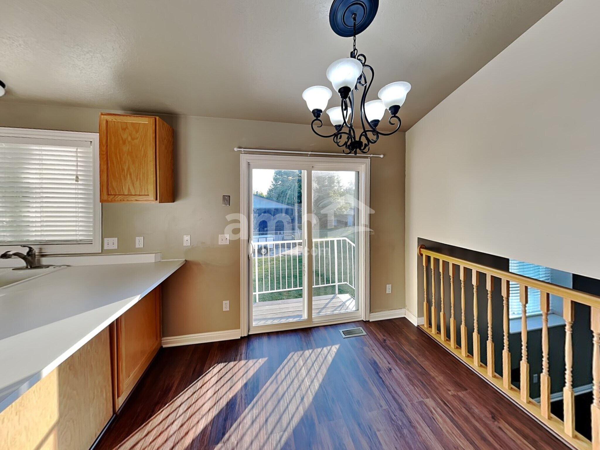 Building Photo - 307 S 1050 E