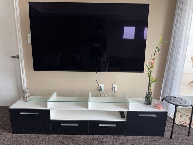 Building Photo - 1BD 1BA Condo in East Village