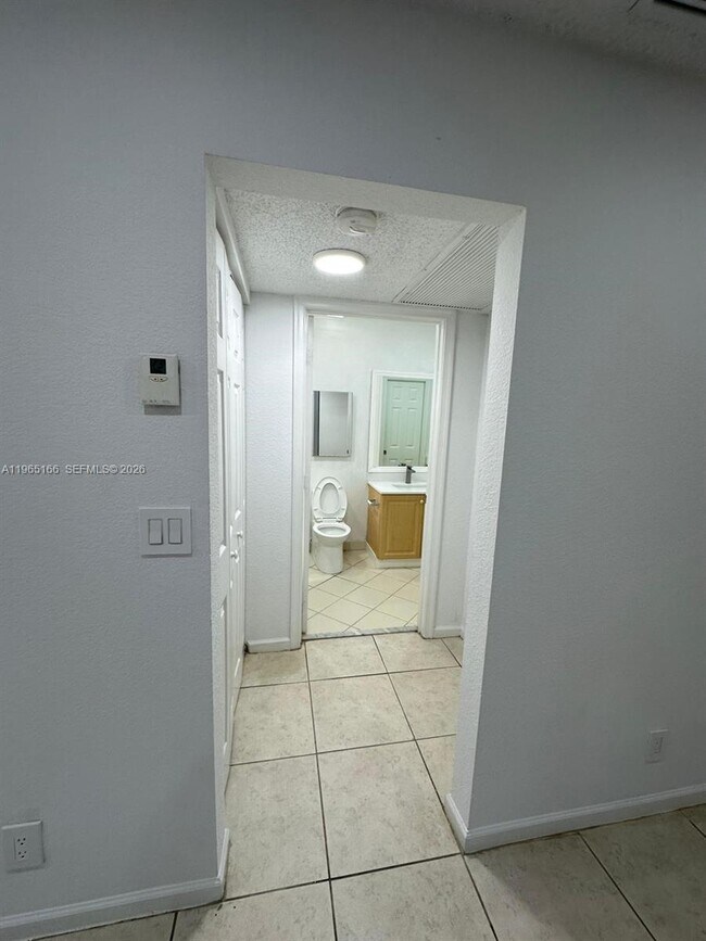 Building Photo - 2428 NW 49th Terrace