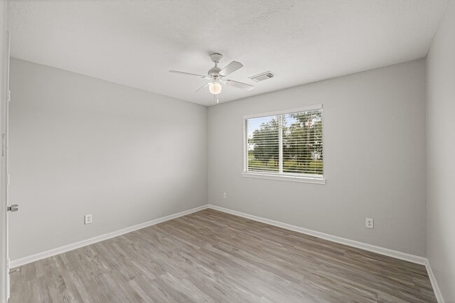 Building Photo - 2934 Cypress Island Dr