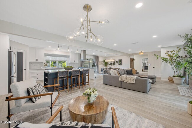 Building Photo - 1449 Norwich Ave