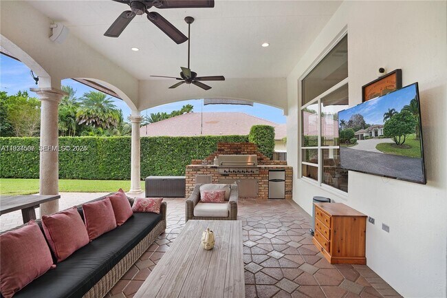 Building Photo - 11242 SW 25th Ct