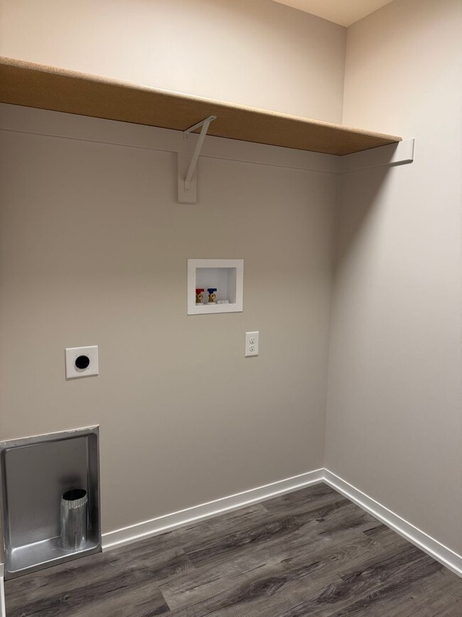 Building Photo - Brand New Spacious 2-Story with 3 bedrooms/2.5 bathrooms in Waverly