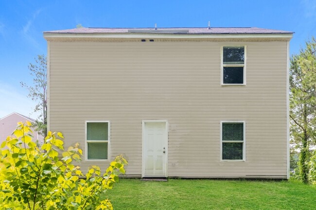 Building Photo - 919 Haley St