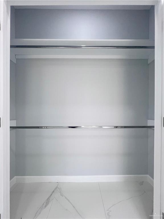 Building Photo - 22 W Woodson Dr