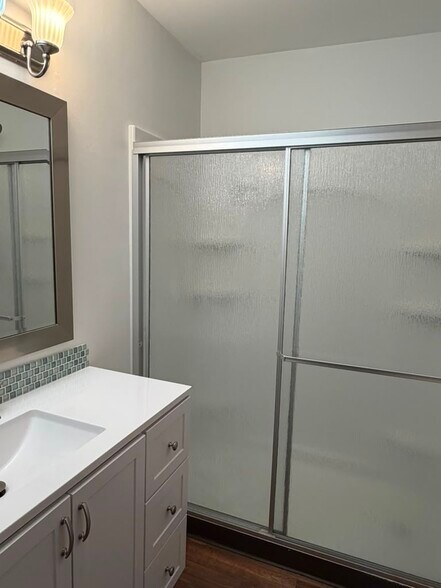 Building Photo - 5713 Tibaron Ln