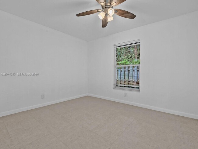 Building Photo - 241 NW 40th St