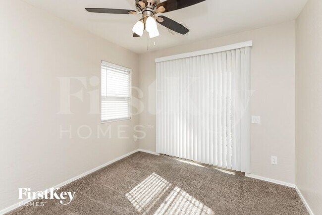 Building Photo - 10726 Arusha Ave