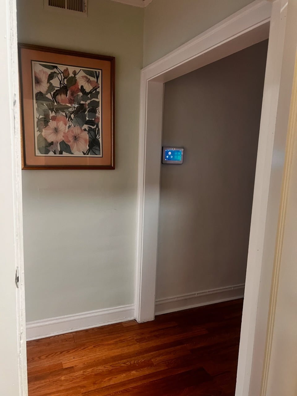 Building Photo - 6113 S Sacramento Ave