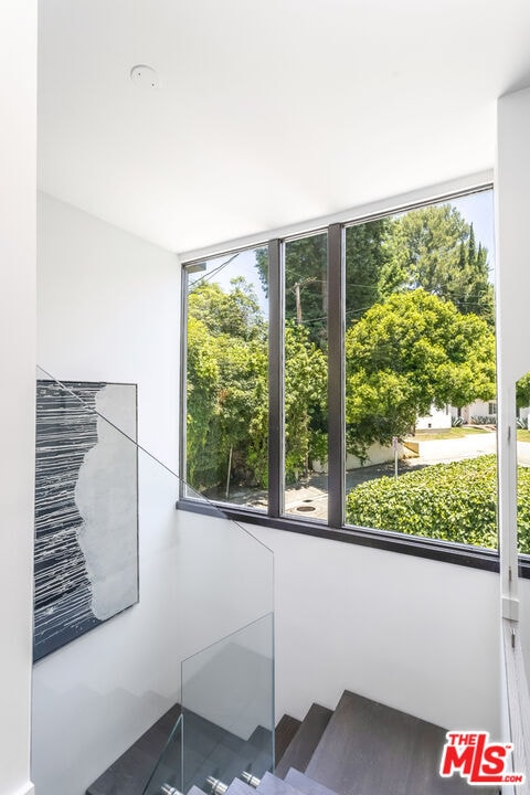 Building Photo - 9834 Wanda Park Dr