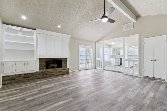 Building Photo - 3 bed house in NW OKC