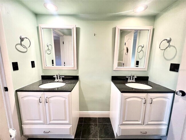 Building Photo - 4388 13th Way NE