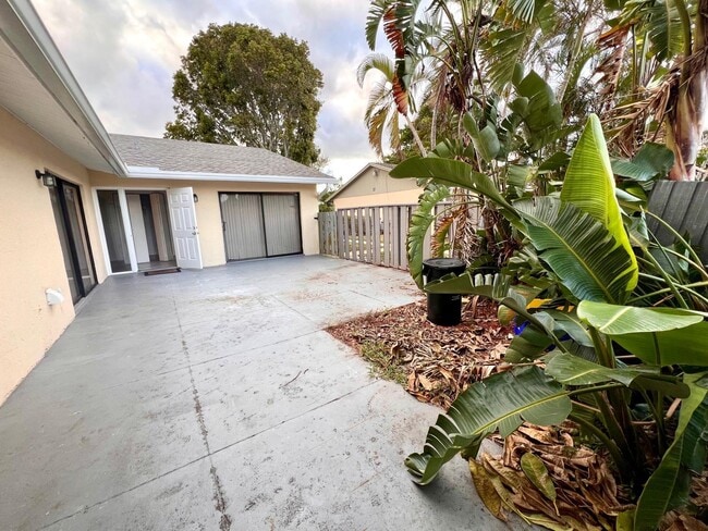 Building Photo - 8113 Ambach Way