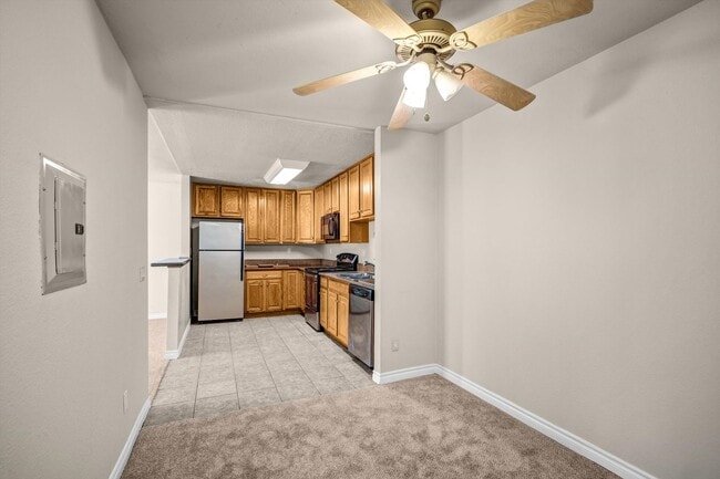 Building Photo - Cozy 2 BD, 1 BA Condo in Las Palmas Villas!