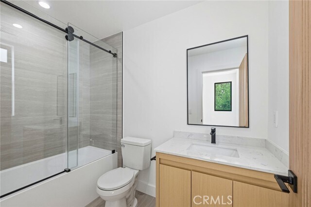 Building Photo - 13602 Burbank Blvd