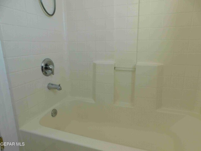 Building Photo - 14024 Tierra Halcon Dr