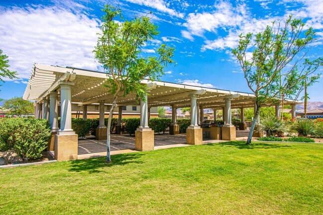 Building Photo - 62671 S Starcross Dr