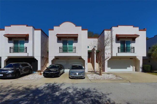 Building Photo - 3617 Bay Heights Way