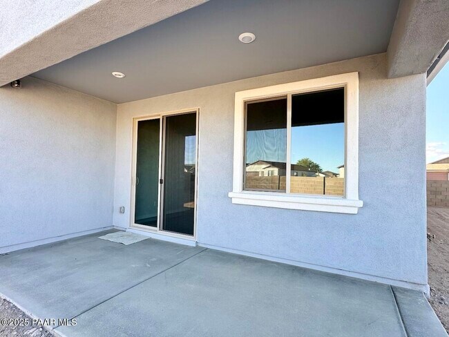 Building Photo - 7701 E Fieldstone Dr