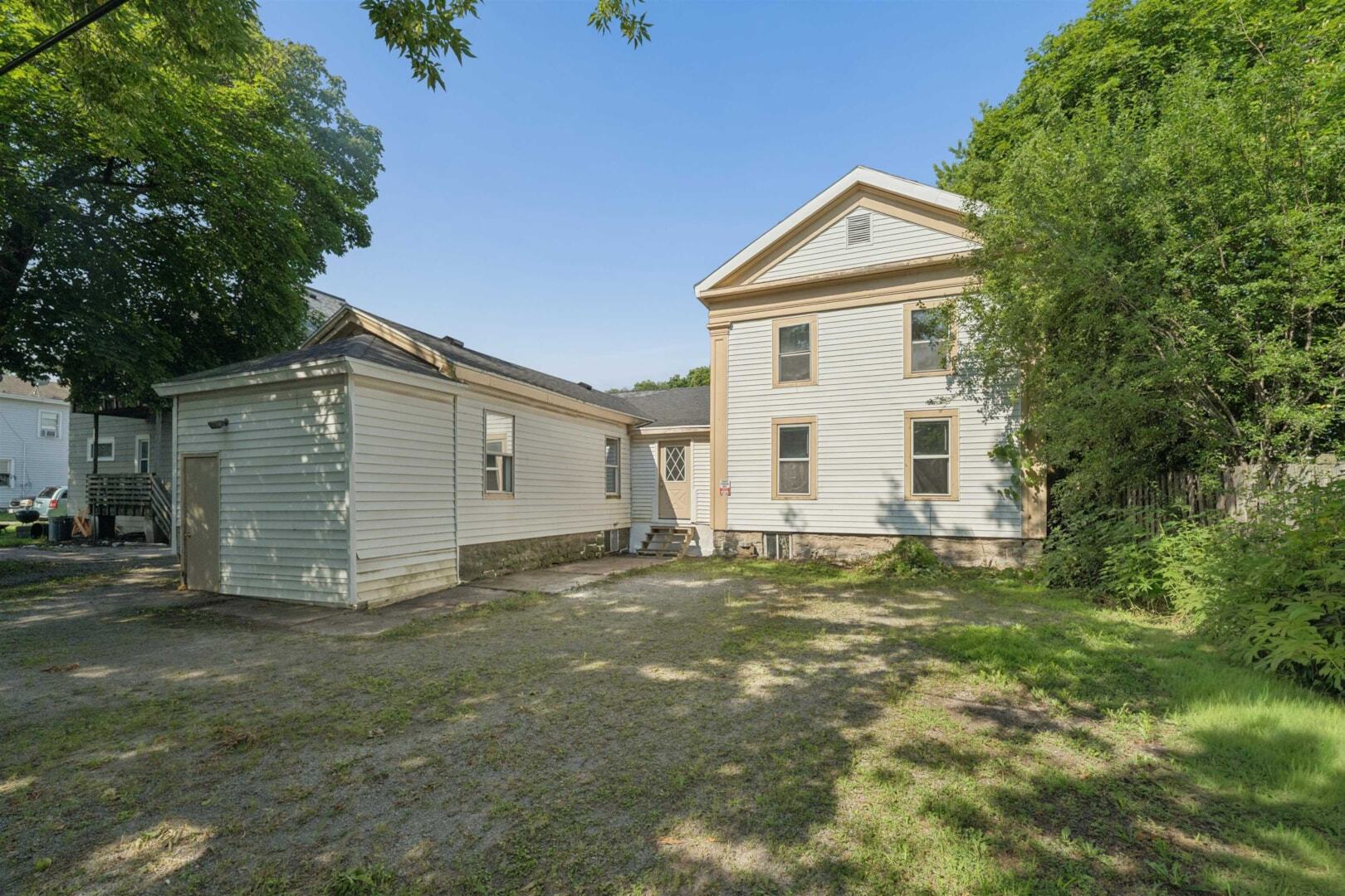 Building Photo - 840 Jackson St