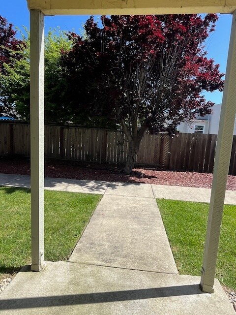 Building Photo - 7224 Fresno St