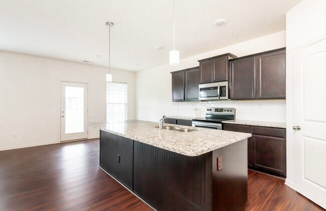 Building Photo - Caswell Springs - 4 bed, 3 full bath home