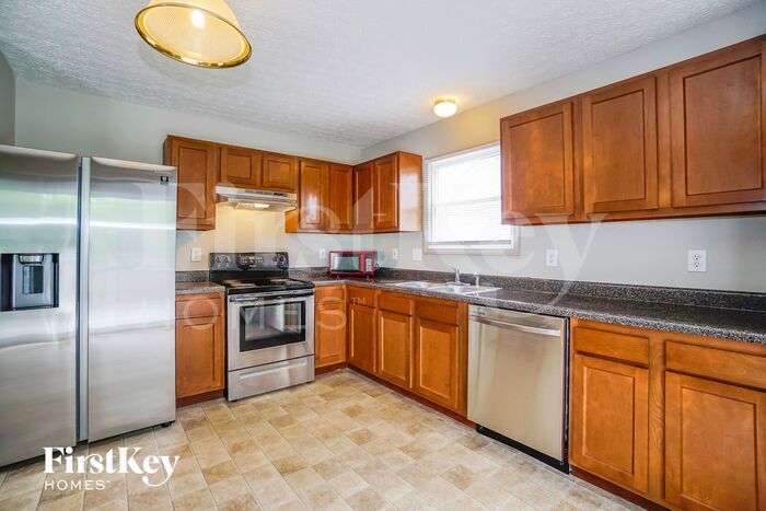 Building Photo - 5911 Epernay Way