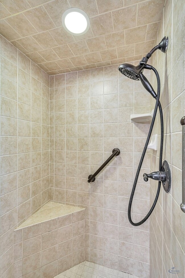 Building Photo - 5409 San Saba Ct