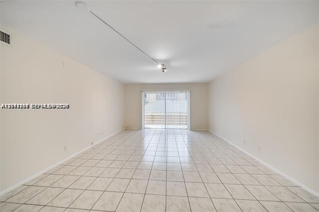 Building Photo - 4848 NW 24th Ct