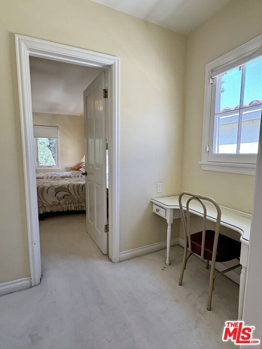 Building Photo - 414 N Las Palmas Ave