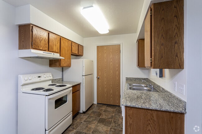 2BR, 1BA - 1,000SF - Highland Pointe Apartments