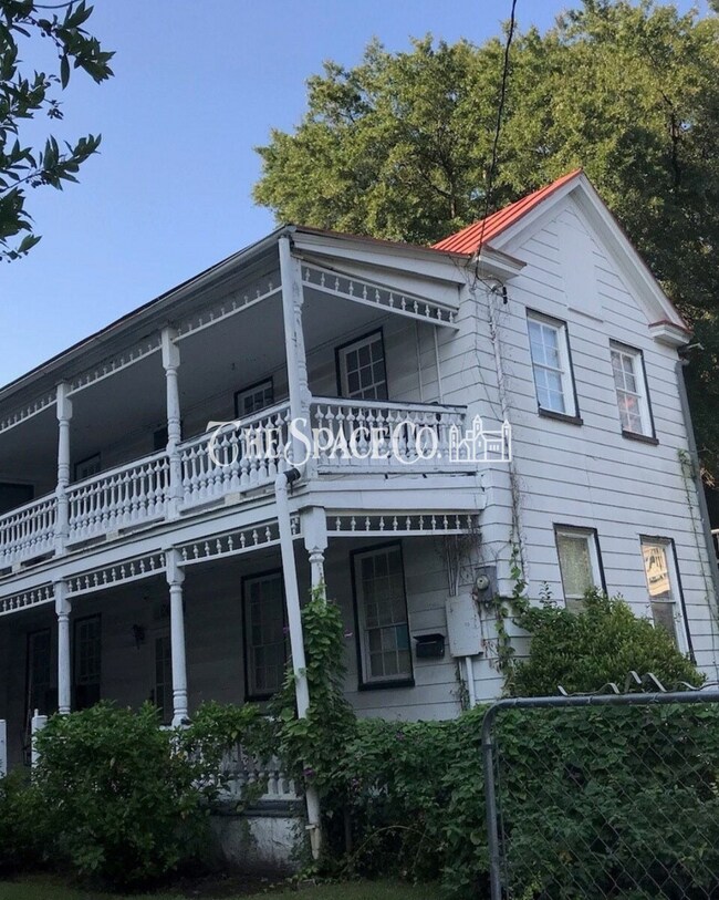 Building Photo - 46 Vanderhorst St
