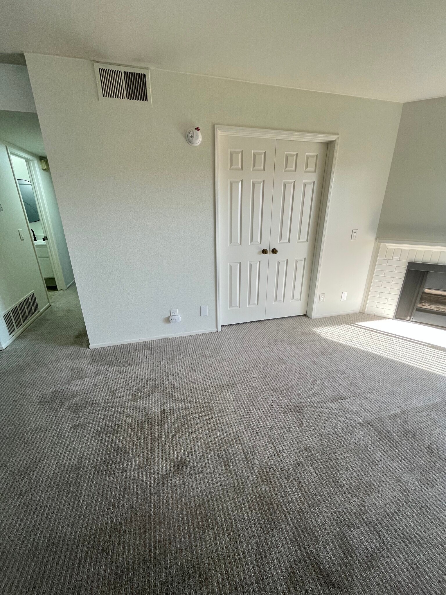 Building Photo - 1161 Packers Cir