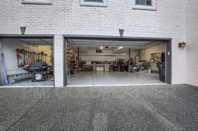 Building Photo - 1515 Towne Park Ln