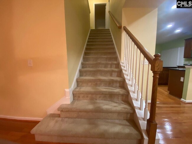 Building Photo - 137 Hammock Dr