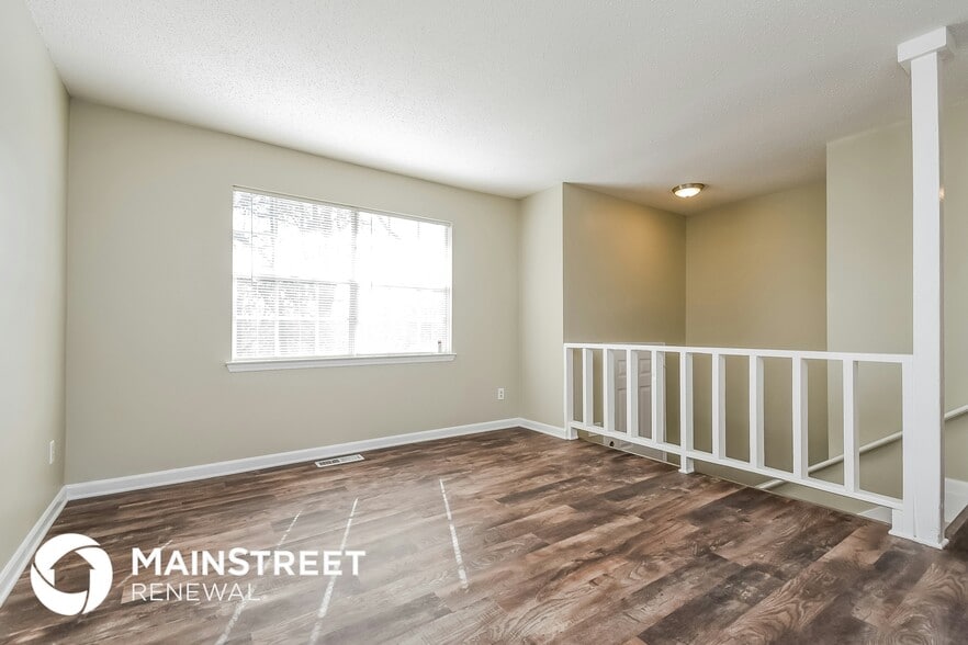 Building Photo - 5818 Dug Hollow Rd