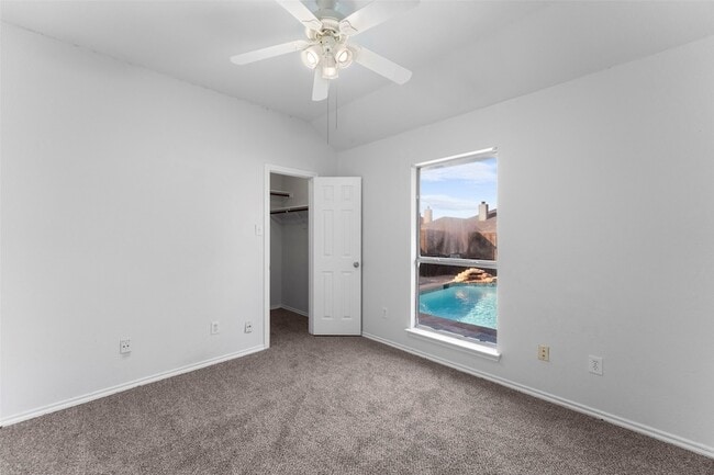 Building Photo - 919 Kim Ln