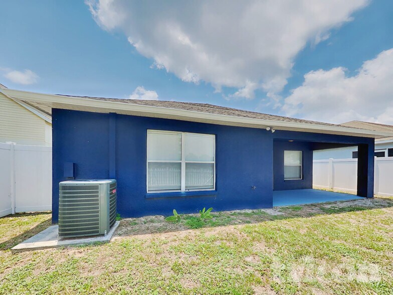 Building Photo - 9588 Southern Charm Cir