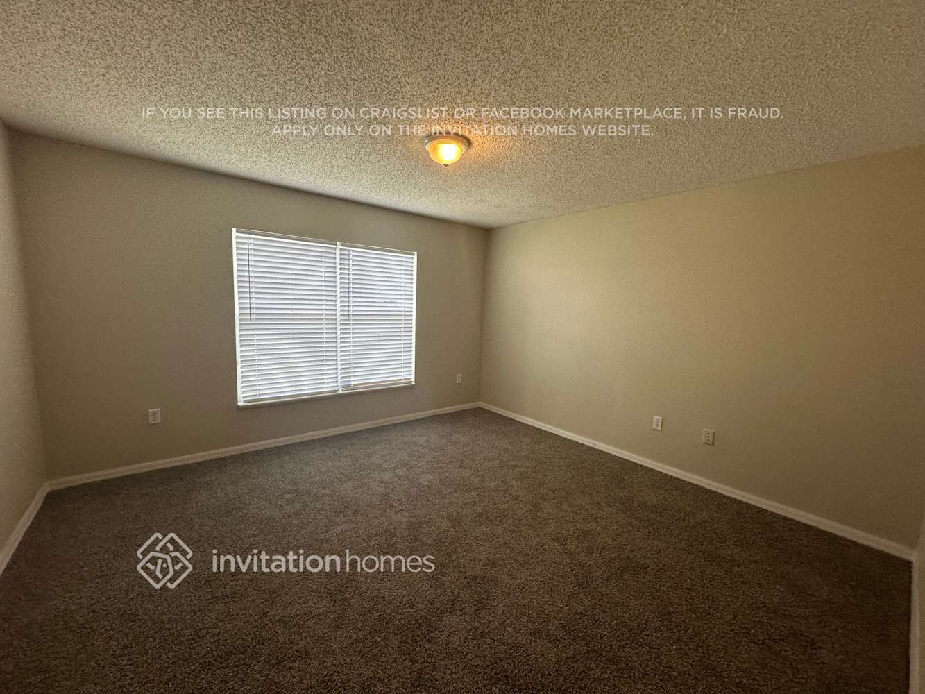 Building Photo - 2361 Pavilion Terrace