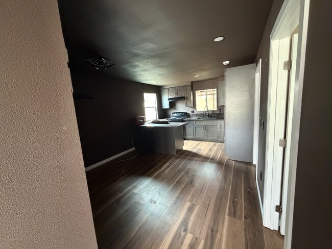 Building Photo - 1709 Margaret Way
