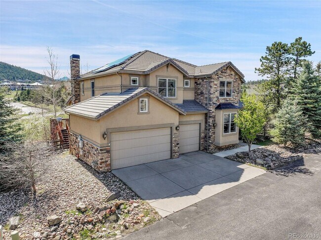 Building Photo - Spacious Colorado Luxury Home with 3-Car Garage, Outdoor Living & Scenic Wildlife