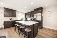 Building Photo - 209 Namar Ave
