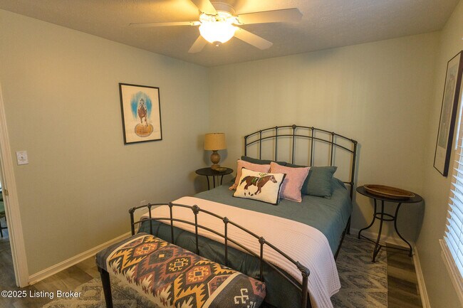 Building Photo - 720 Gheens Ave