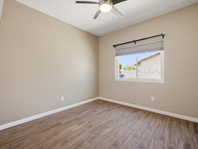 Building Photo - 8647 E Bullrider Pl