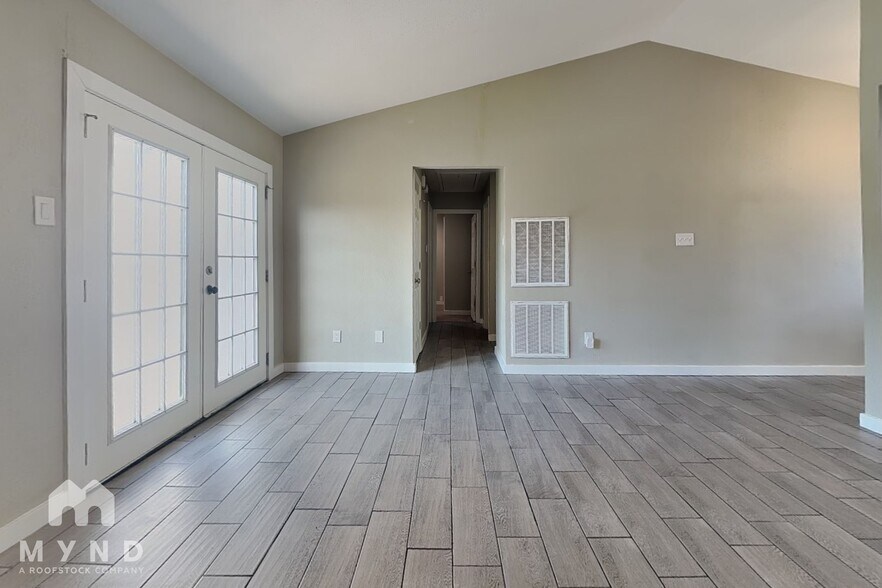 Building Photo - 3732 Farm Field Ln